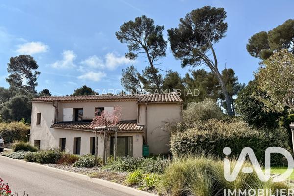 Maison à vendre 5 pièces 121 m² Sanary-sur-Mer