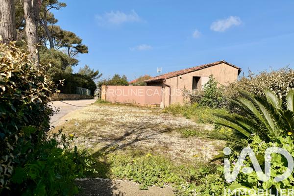 Maison à vendre 5 pièces 121 m² Sanary-sur-Mer