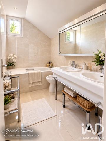 Maison à vendre 8 pièces 190 m² Louveciennes