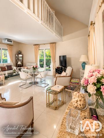 Maison à vendre 8 pièces 190 m² Louveciennes