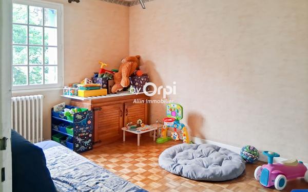 Maison à vendre    5 pièces • 140 m2 Commentry