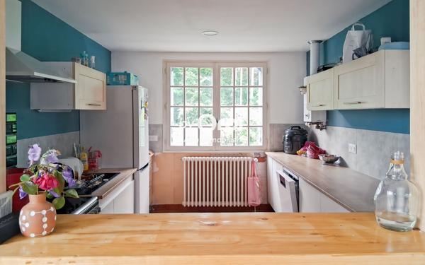 Maison à vendre    5 pièces • 140 m2 Commentry