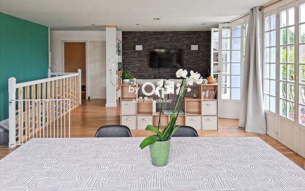 Maison à vendre    5 pièces • 140 m2 Commentry