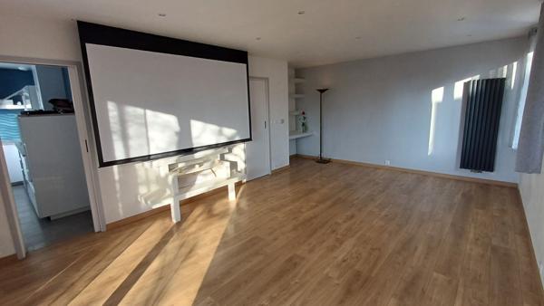 A vendre Magny les hameaux Cressely, Maison plain pied individuelle sur terrain clos 450m²