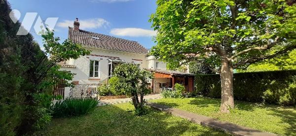 Maison individuelle de 83 m² -2 chambres–1 salle d’eau–Jardin–Sous-sol total, garage-Parcelle 443m²