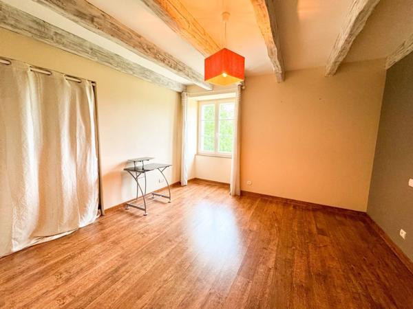 Vente Propriété 5 pièces 248 m2 à Villegusien-le-Lac