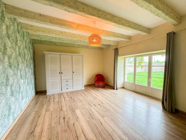 Vente Propriété 5 pièces 248 m2 à Villegusien-le-Lac