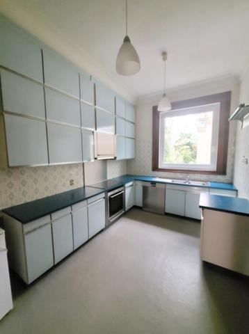Vente hôtel particulier avec jardin à Bordeaux centre avec prestations anciennes