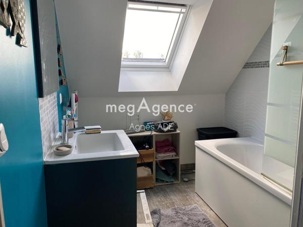 Maison à MORVILLE, 50700 - 6 pièces 107m²