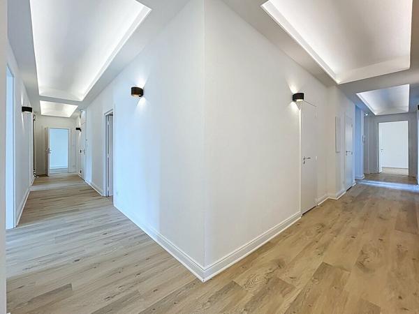 BUREAUX à VENDRE de 207 m²