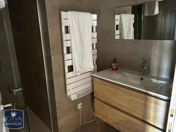 Appartement à louer 4 pièces 99.37m²