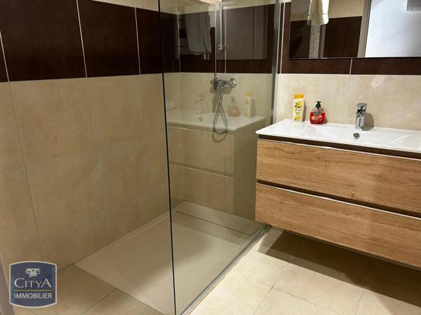 Appartement à louer 4 pièces 99.37m²