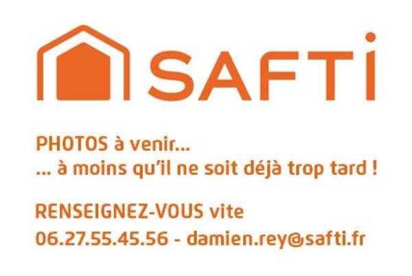 Maison individuelle 140m² environ, de 2000, avec piscine, garage, carport, terrain 1238m²