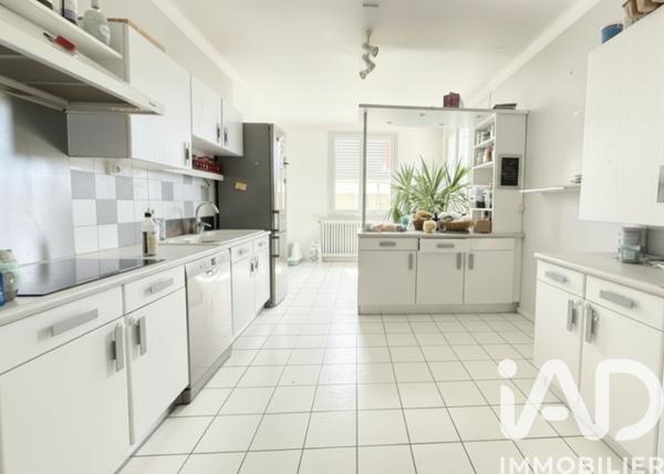 Maison à vendre 6 pièces 176 m² Gourdon
