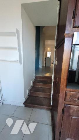 SABLE-SUR-SARTHE-MAISON DE VILLE CENTRE HISTORIQUE-REF: VDL2120