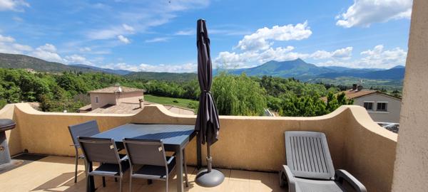 Haut de Villa meublé- Aiglun 5 pièce(s) 108.56 m2 - 1150€ HC