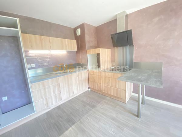Vente
                Appartement54 m² - 3 Pièces -
                    EGLY (91520)