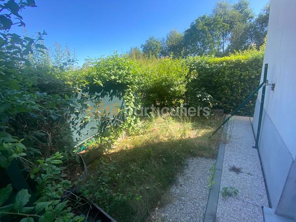 Vente
                Appartement54 m² - 3 Pièces -
                    EGLY (91520)