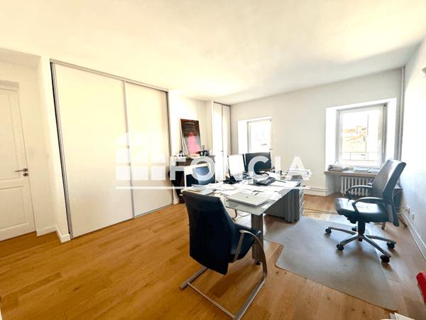 Location Local commercial 6 pièces 200 m² - Bordeaux 33000