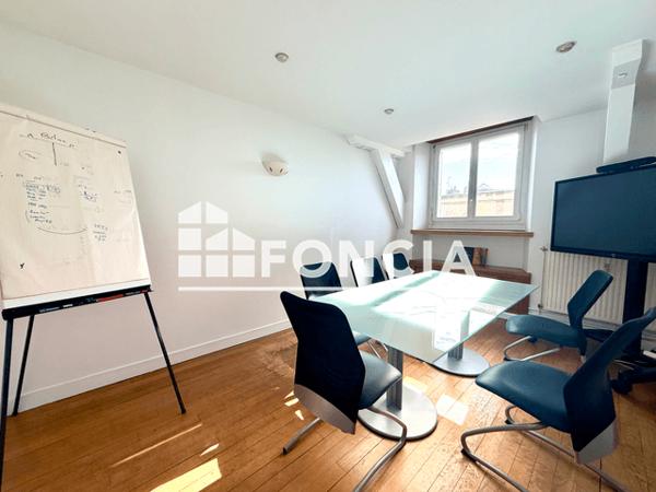Location Local commercial 6 pièces 200 m² - Bordeaux 33000
