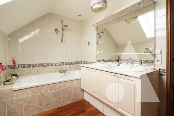 Maison 7 pièces 137 m2