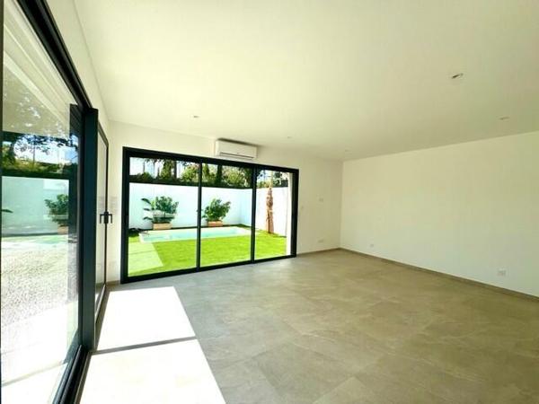 Roquebrune sur Argens- Villa neuve de 2025 avec piscine 3 chambres-A SAISIR !!!