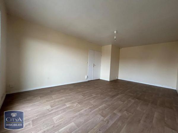 Appartement à louer 3 pièces 63.96m² Arpajon (91290)