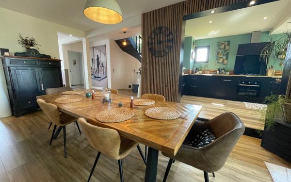 Maison à vendre    5 pièces •  Wavrin