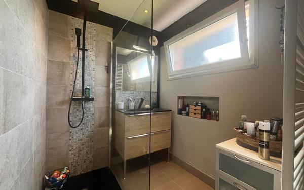 Maison à vendre    5 pièces •  Wavrin