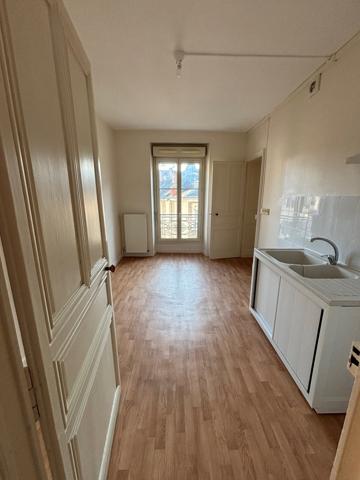 APPARTEMENT T3 – ANGERS / HYPER CENTRE – AVEC PARKING