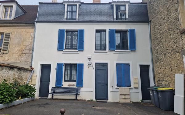 Appartement à louer    1 pièce • 29,93 m2 Brie-Comte-Robert