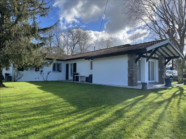 Maison à vendre |  Ahetze |  7 pièces | 160 m²