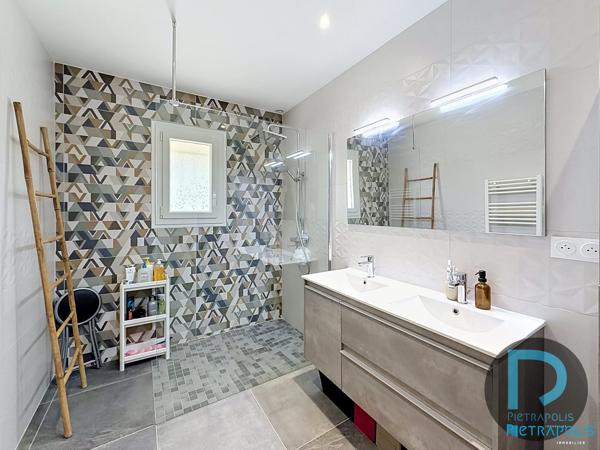 MAISON 97M2 RENOVEE - GARAGE - BELLEVILLE EN BEAUJOLAIS