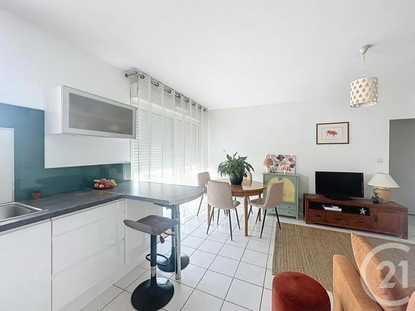 Appartement F2 à vendre  2 pièces - 46 m2 GUJAN MESTRAS - 33