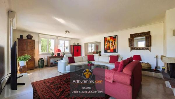 Vente Maison 9 pièces 271 m2 à Saint-Julien