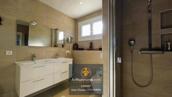 Vente Maison 9 pièces 271 m2 à Saint-Julien