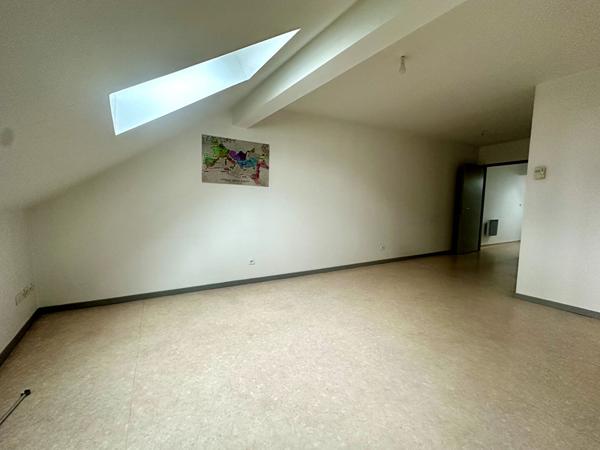 Appartement 2 pièce(s) 37.44 m2 - Quartier COURS LEOPOLDS