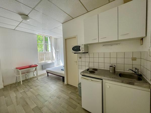 STUDIO MEUBLE EQUIPE TOUT INCLUS - PLACE CARNOT - NANCY CENTRE LOT 18