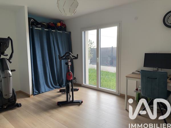 Maison à vendre 6 pièces 170 m² La Roche-Noire