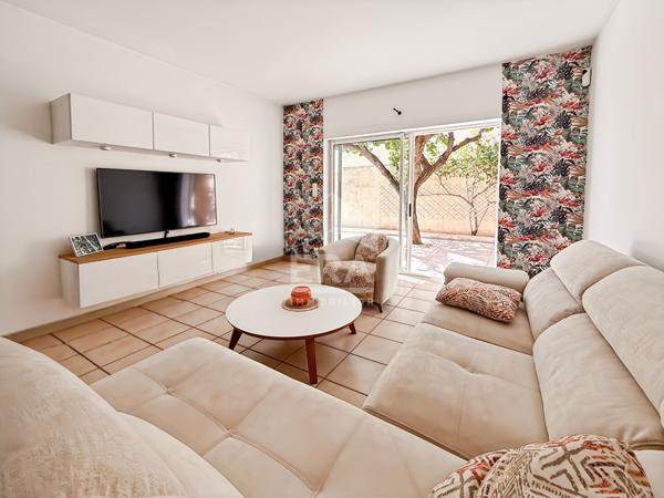 LES PENNES MIRABEAU - Maison T3 avec 2 garages, piscine sur une parcelle de 590m2