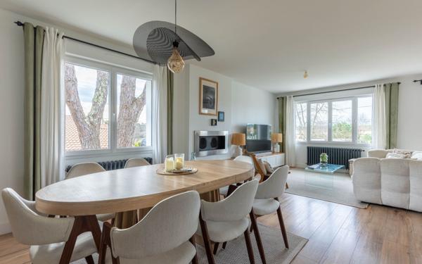 Maison à vendre    6 pièces •  Le Teich