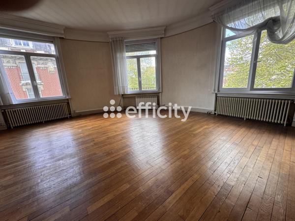 Appartement
         8 pièces
        - 144 m² 231 000 € *