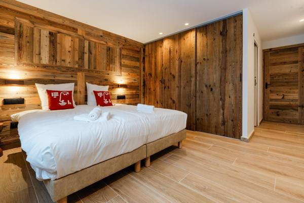 Vente Chalet de luxe Font-Romeu-Odeillo-Via 8 Pièces 250 m²