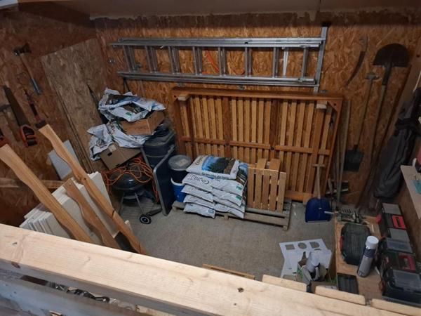 MAISON EN OSSATURE BOIS AVEC VERANDA, MEZZANINE, ATELIER ET TERRAIN CONSTRUCTIBLE DE 676 M²  LE BERSAC 195 000