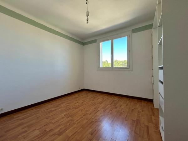 Appartement à vendre    2 pièces • 32,57 m2 La Seyne-sur-Mer