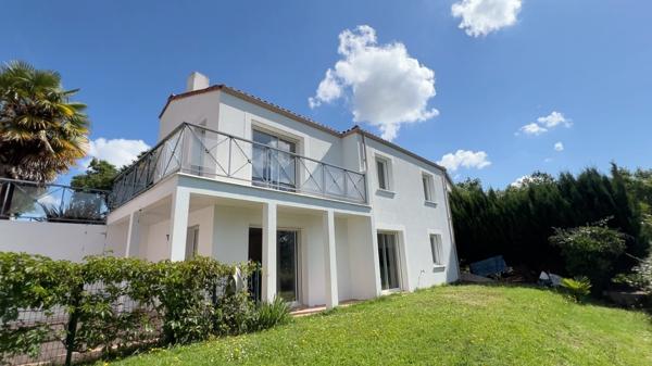 Maison dans un cadre exceptionnelle de 122 m2 - 3 Chambres possible 4