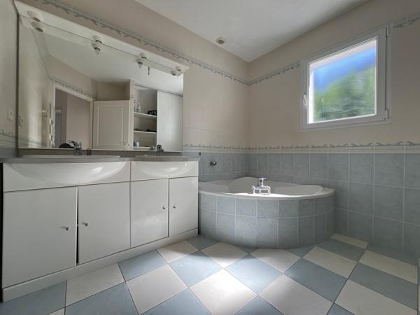 Maison dans un cadre exceptionnelle de 122 m2 - 3 Chambres possible 4