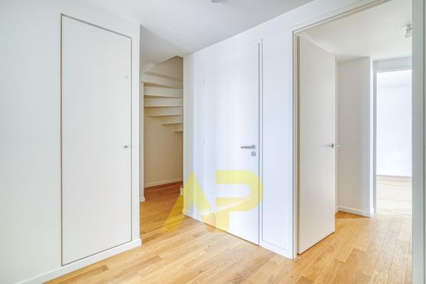Maison sur le toit Rooftop d'exception 1 350 000 € **  - Référence  554