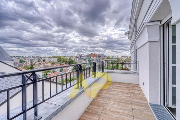 Maison sur le toit Rooftop d'exception 1 350 000 € **  - Référence  554