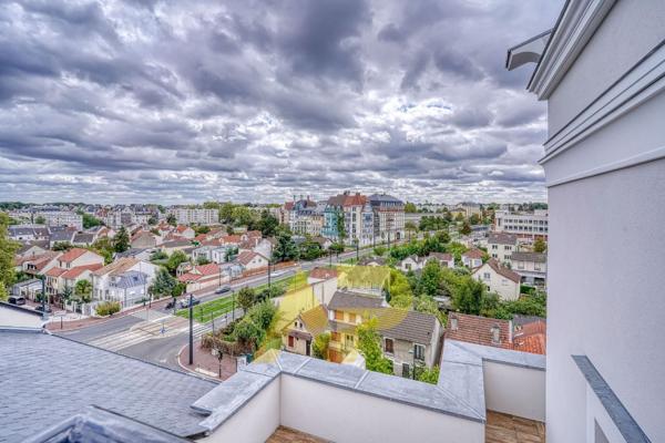Maison sur le toit Rooftop d'exception 1 350 000 € **  - Référence  554